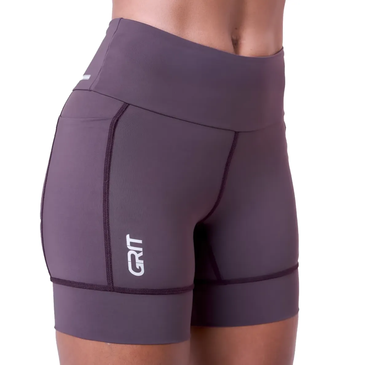 Bermuda feminina Authen Grit roxa vista traseira com três bolsos e design esportivo